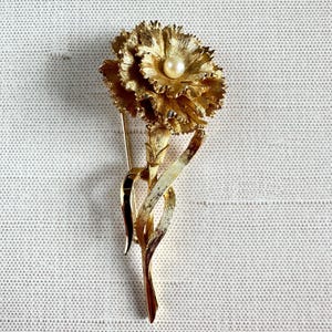 Boucher Brooch - Etsy