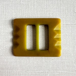 1950s Celluloid Belt Slide Buckle Green Rectangular With Grooved Edges Vintage Accessory