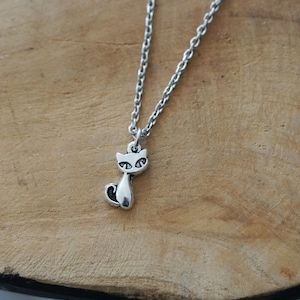 Little Cat Necklace – Symbolic Pendant – Jewelry of Sweetness, Protection, Luck, Gift for Cat Lovers – Necklace for Children & Adults