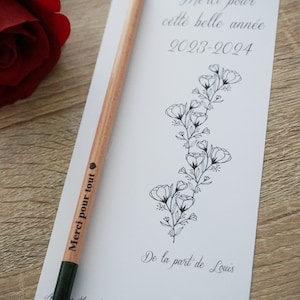 Merci pour cette belle année maîtresse nounou + prenom enfant - Merci m'avoir aidé à grandir Atsem Aesh crèche maternelle crayon à planter