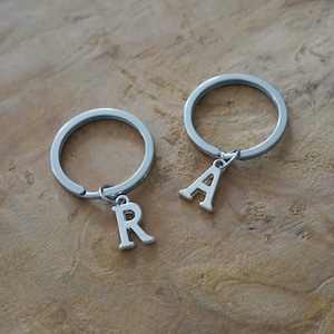 Porte clé lettre initiale prénom alphabet - Cadeau amie soeur enfant tata marraine papa frère tonton ado enfant