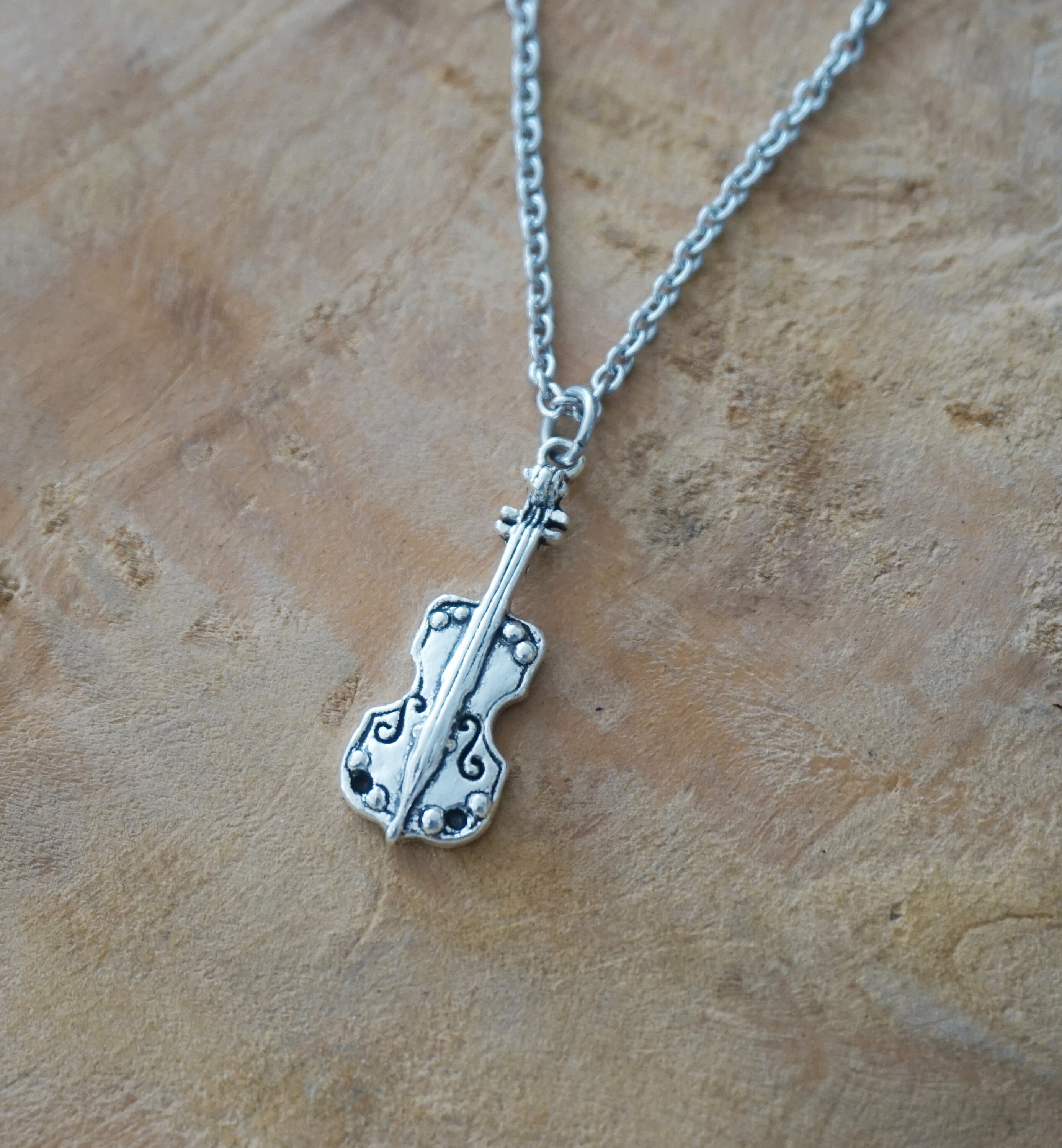 Pendentif or jaune violoncelle – Bijouterie MBAT