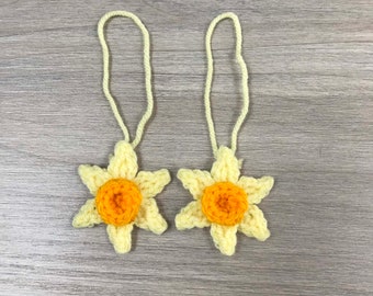 Crochet Daffodil Hanging Decorations - Single orPack of 5, Crochet Flowers, Easter Decoration, Crochet Decoration, Daffodil Decoration