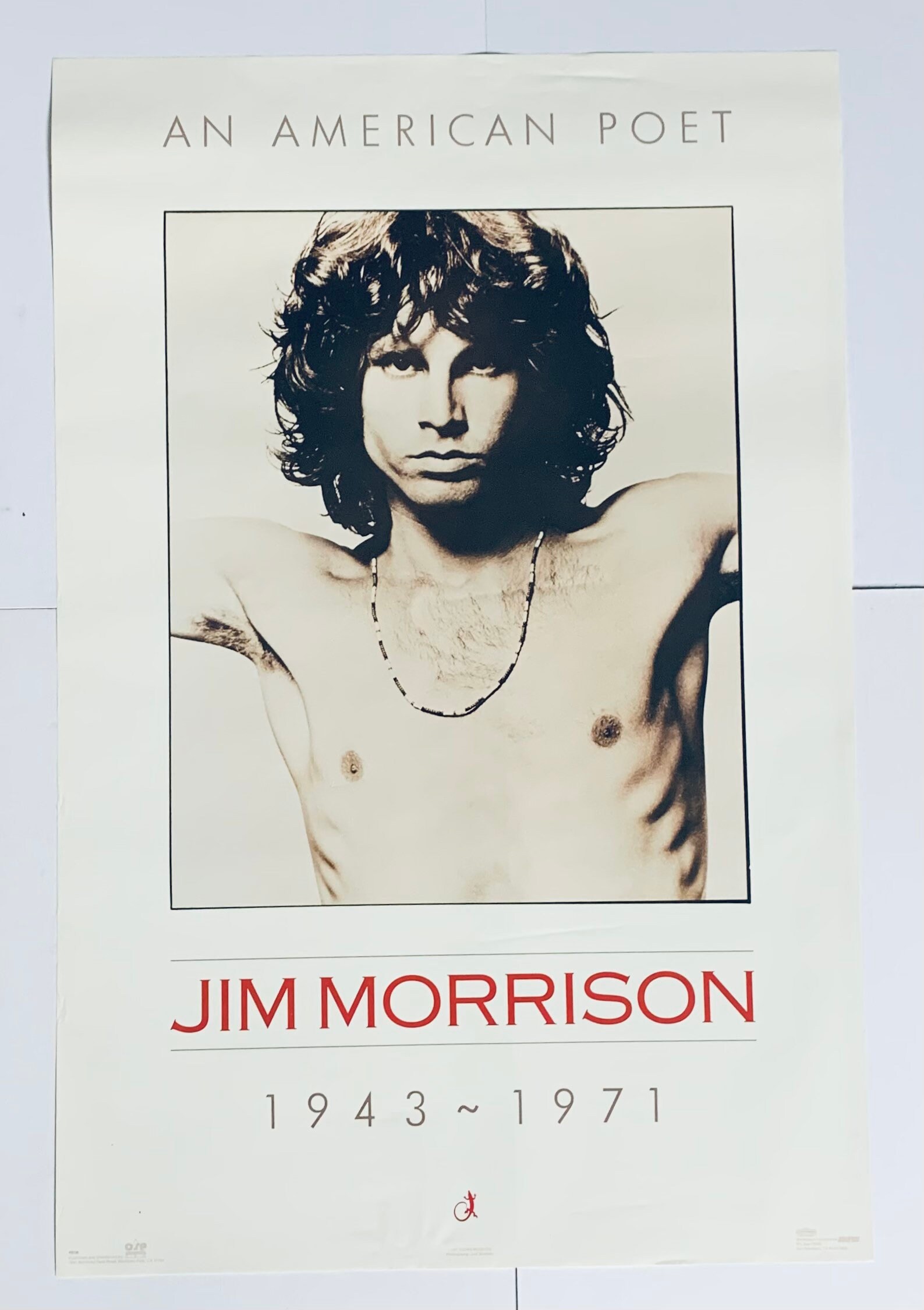 The rockstar Jim Morrison in red Exclusive Discount