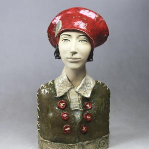 Sculptuurbuste, vrouwelijke keramische sculptuur, unieke keramische sculptuur, keramische kunst