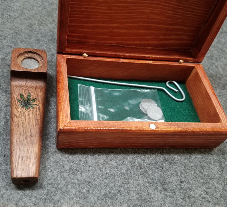 Little Wood NO SMOKING Stash Box with matching pipe