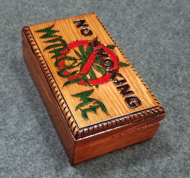 Little Wood NO SMOKING Stash Box with matching pipe