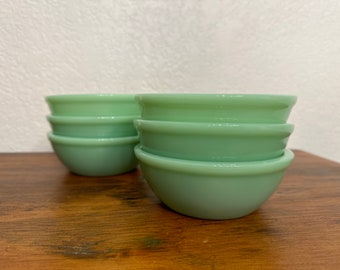 Fire King Restaurant Ware Jadeite beaded rim chili/ cereal bowl (15 oz) SOLD INDIVIDUALLY with Free Shipping Available