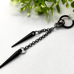 Black spike clip-on, Two Spikes clip-on, Acrylic spike clip-on, Punk clip-on, Gothic earring, Long spike dangle, Earring spike, Clip-on men