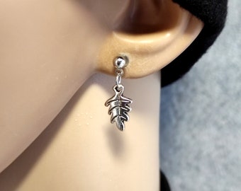 One oak leaf dangle, Silver leaf earring, Silver leaf dangle, Symbol earring, Small oak stud, Earring oak leaf, Minimalist dangle, For men