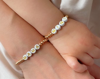 Bracelets plaqués or 18 carats personnalisés Mama & Me, cadeau de fête des mères, ensemble de bracelets assortis personnalisés mère et fille
