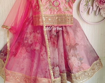Lila bloemenlehenga met handborduurwerk | Kid Lehenga | Babylehenga | Indianenkleding traditioneel voor meisjes | Lengha voor peuters | Kid Indian Wear Girl