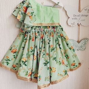Ensemble floral vert menthe | Lehenga Choli en organza floral pour bébé | Vêtements indiens pour bébé fille | Vêtements indiens traditionnels pour fille | Kid Lengha Choli