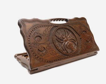 Engraved  animal Spider. Wooden Chess and Backgammon Board Set: Handmade Folding Travel Game