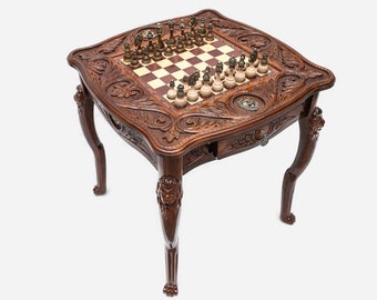 Handle table chess. Luxury chess with lion and bronze pieces