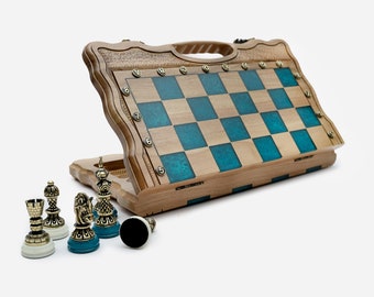 Handle chess, blue epoxy chess board and handmade chess