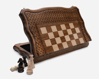 Handle chess. Classic chess set for chess lovers