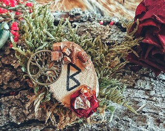 Rune Berkana IIRune I decoration IAltardekorationII