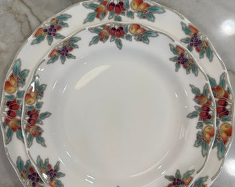 Set of 6 Royal Doulton "Autumn Fruits”  Bread Dessert Side Plates China