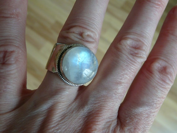 10c Moonstone Wide Band Ring, Size 6 - image 6