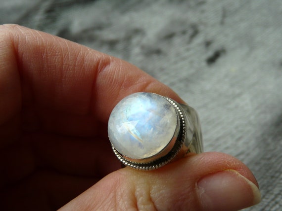 10c Moonstone Wide Band Ring, Size 6 - image 8