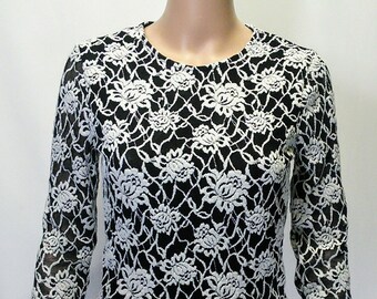 Lace Long Sleeve Paisley Lace Top