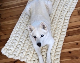 Dog bed made of sheep&#39;s wool/dog mat/dog carpet/dog rug/dog lounger/dog bed/pet bed wool