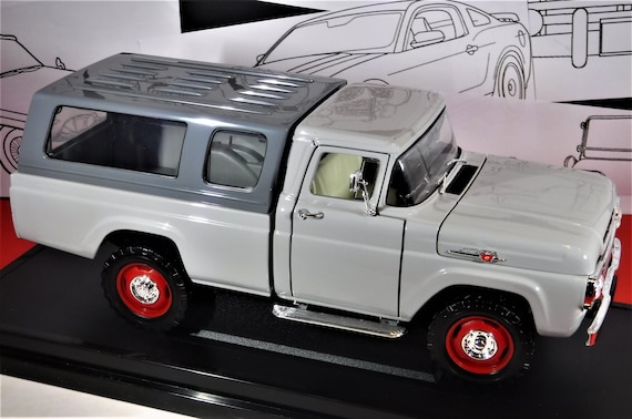 1 18 scale pickup trucks