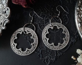 Boucles d'oreilles médiévales en filigrane avec bouclier - Boho, victorien, gothique, sorcière, alternative, Equinoxart