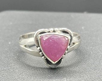 Natural Pink Sapphire Trillion Cut Sterling Silver Ring (Size 8.5)