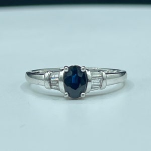 Natural Sapphire & Diamond Platinum Engagement Ring (Size 7)