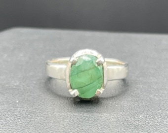 Natural Emerald Sterling Silver Ring (Size 8)
