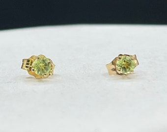 3MM Peridot 14K Yellow Gold Stud Earrings