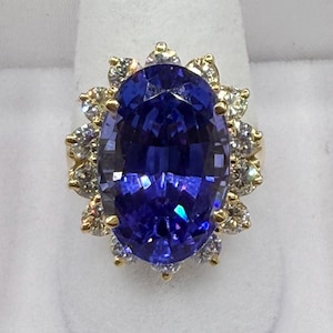 Anillo de oro amarillo de 18 k con tanzanita natural AAA y diamantes (talla 7)