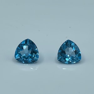 4.01 Carat Natural Blue Topaz Trillion Cut Matching Loose Gemstone (8 x 8 x 5 MM)