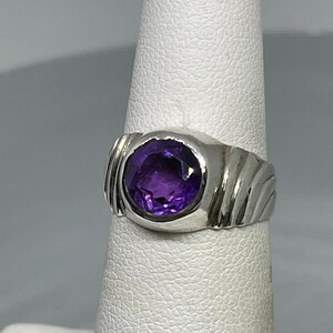 Natural Amethyst Sterling Silver Ring (Size 5.5)