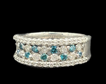 Fede nuziale in platino con diamante bianco e blu naturale da 0,95 (misura 8)