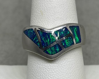 Inlaid Australian Opal Sterling Silver Ring (Size 8)