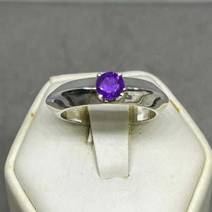 Natural Amethyst Sterling Silver Ring (Size 8.25)