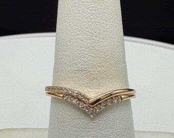 Natural Diamond 14k Yellow Gold Chevron Ring | Petite Designer Stacking Band | Size 7 | Dainty Gold Ring