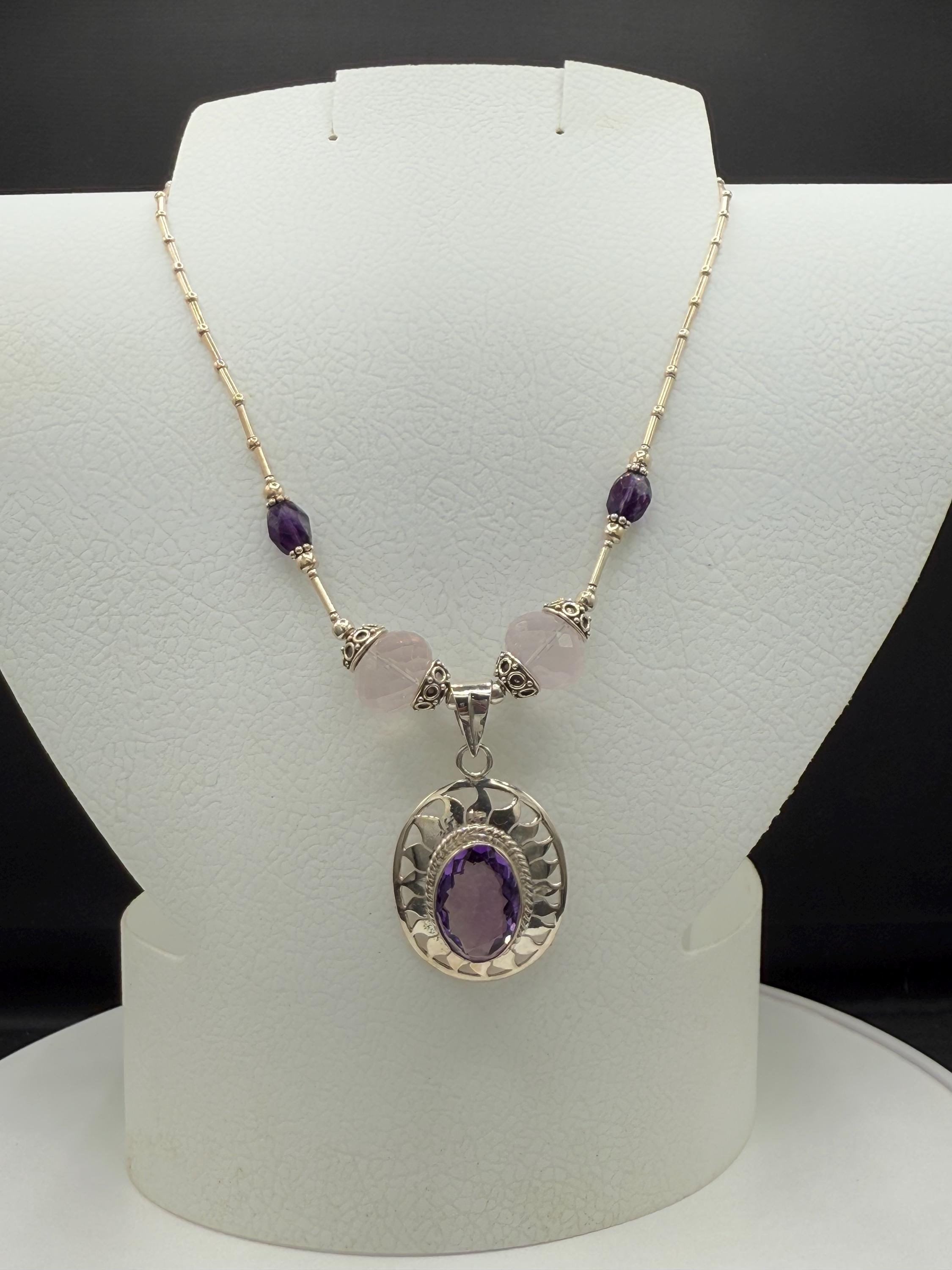 Collier Quartz Rose Et Améthyste Naturels - 215 Carats, 45cm, Monture Argent Massif 925, Neuf Avec étiquettes