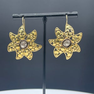 Vintage Art Deco Natural Diamond 18k Yellow Gold Designer Dangle Earrings