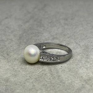 Natural Freshwater Pearl & CZ Sterling Silver Ring (Size 7)