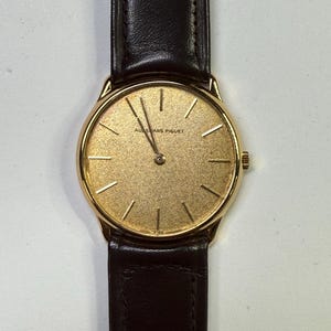 Vintage Audemars Piguet 18K Yellow Gold 32MM Dress Watch – Classic Ultra-Thin Design