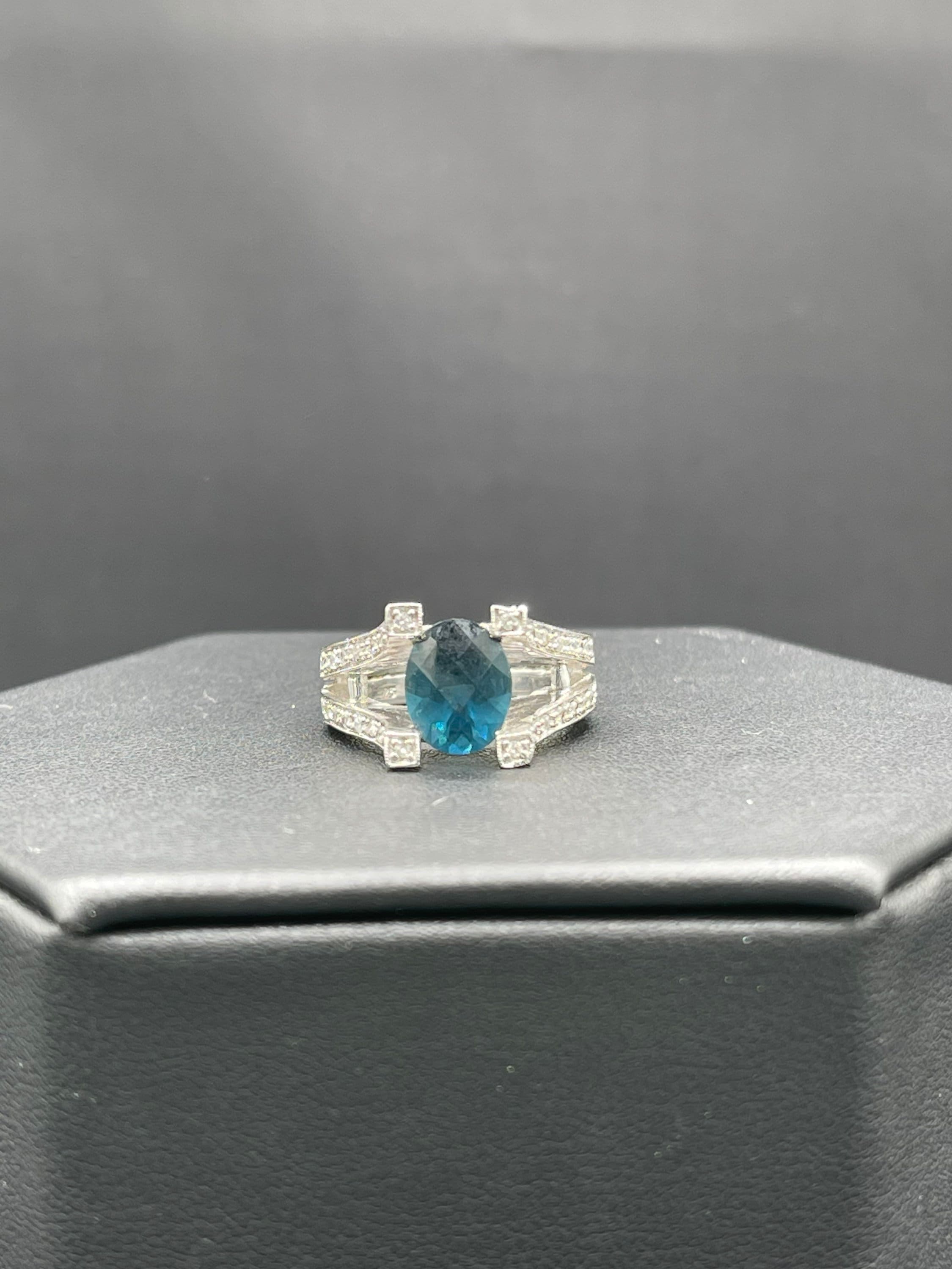 Lab Grown Sapphire & Cubic Zirconia Sterling Silver Ring (size 