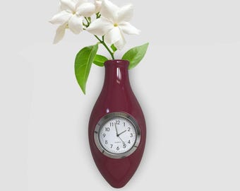 Magnetic Clock Dash Vase
