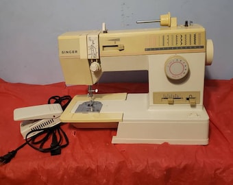 SINGER 9010 Sewing Machine