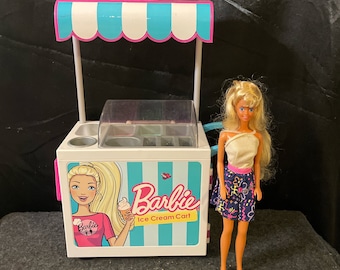 Chariot de crème glacée Barbie