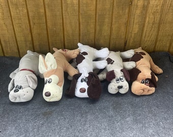 Pound Puppies Plush Set