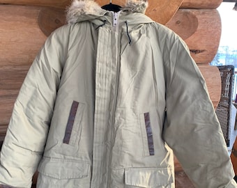 Vintage Arctic Woods Down Parka W/coyote Fur Trim Hood and